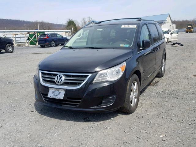 2V8HW34199R501675 - 2009 VOLKSWAGEN ROUTAN SE BLACK photo 2