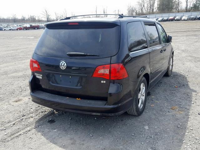 2V8HW34199R501675 - 2009 VOLKSWAGEN ROUTAN SE BLACK photo 4