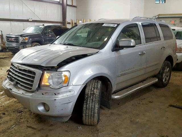 1A8HW58NX8F117598 - 2008 CHRYSLER ASPEN LIMI SILVER photo 2