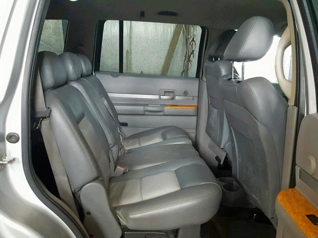 1A8HW58NX8F117598 - 2008 CHRYSLER ASPEN LIMI SILVER photo 6