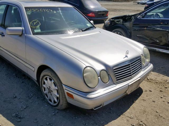 WDBJF65H0XA827908 - 1999 MERCEDES-BENZ E 320 SILVER photo 9