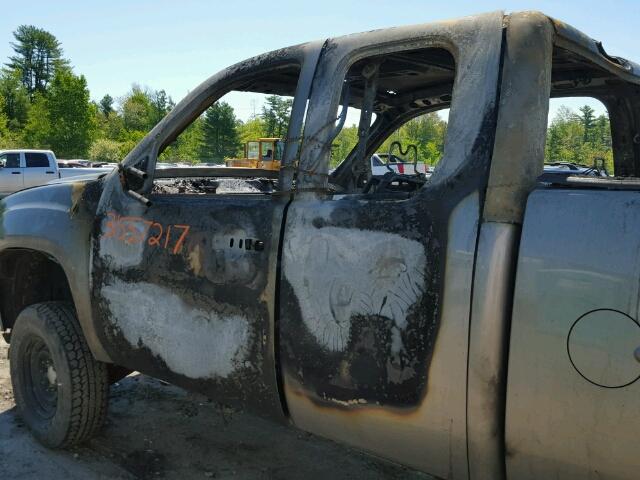 1GTHK29K07E541401 - 2007 GMC SIERRA GRAY photo 10