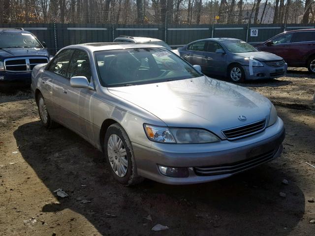 JT8BF28G315104778 - 2001 LEXUS ES 300 SILVER photo 1