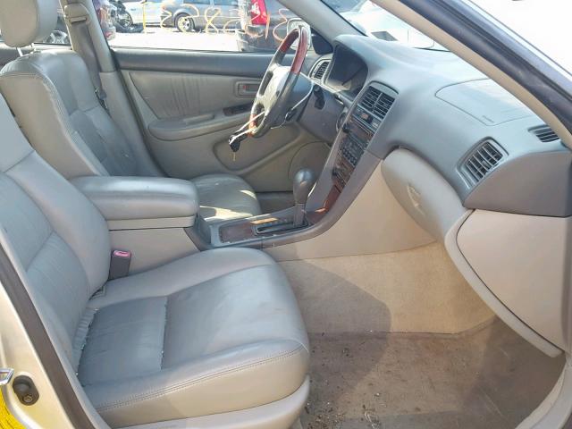 JT8BF28G315104778 - 2001 LEXUS ES 300 SILVER photo 5