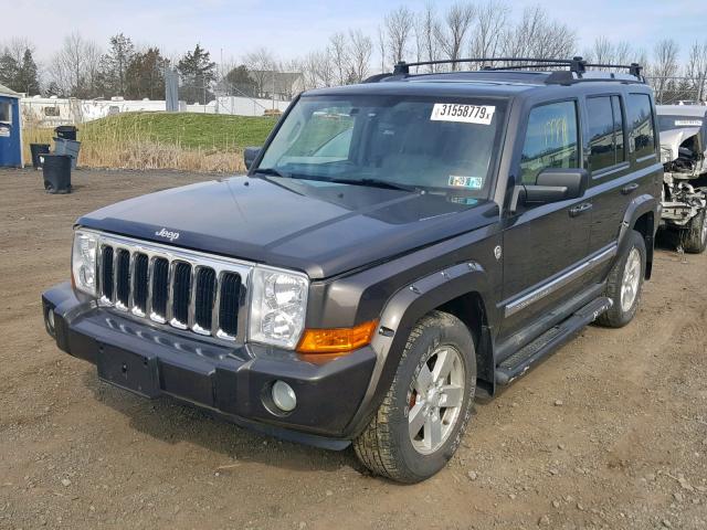 1J8HG582X6C123483 - 2006 JEEP COMMANDER GRAY photo 2