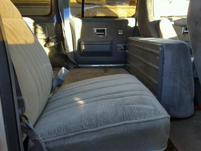 1GNGV26K91F114771 - 1990 CHEVROLET SUBURBAN V SILVER photo 6