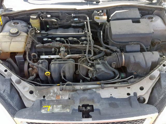 1FAFP34N15W301240 - 2005 FORD FOCUS ZX4 SILVER photo 7