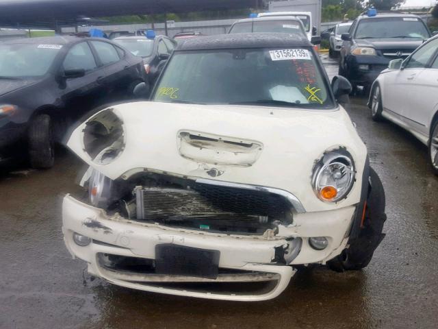 WMWZG3C58DTY39973 - 2013 MINI COOPER S C WHITE photo 9