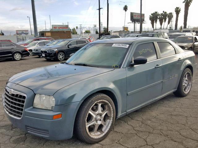 2C3JA43R45H677613 - 2005 CHRYSLER 300 BLUE photo 2