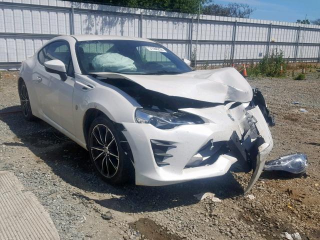 JF1ZNAA16H8710416 - 2017 TOYOTA 86 BASE WHITE photo 1