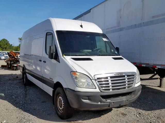 WD3PE8CC3B5506507 - 2011 MERCEDES-BENZ SPRINTER 2 WHITE photo 1