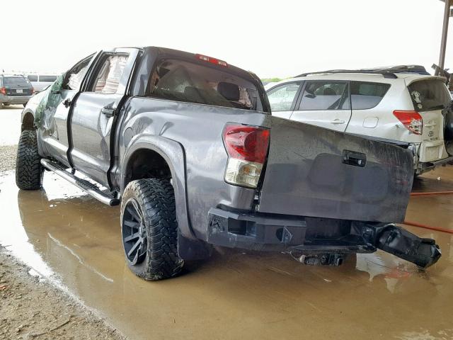 5TFDW5F14DX290771 - 2013 TOYOTA TUNDRA CRE GRAY photo 3