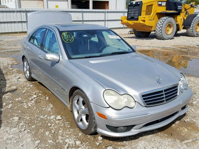 WDBRF64J65F590896 - 2005 MERCEDES-BENZ C 320 SILVER photo 1