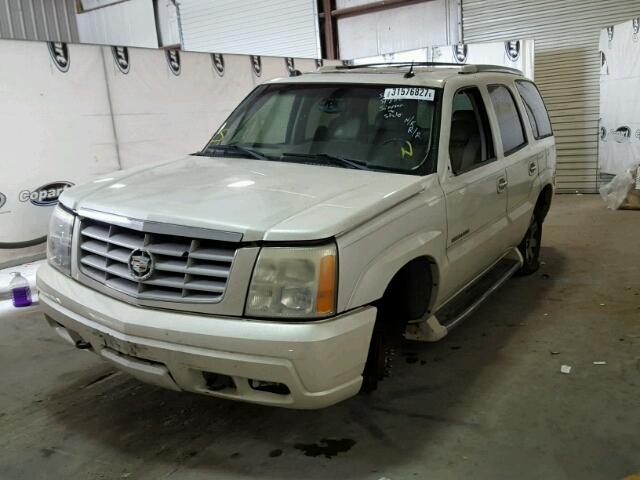 1GYEK63N54R251165 - 2004 CADILLAC ESCALADE WHITE photo 2