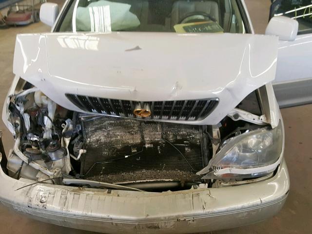 JT6HF10U0Y0144967 - 2000 LEXUS RX 300 WHITE photo 7