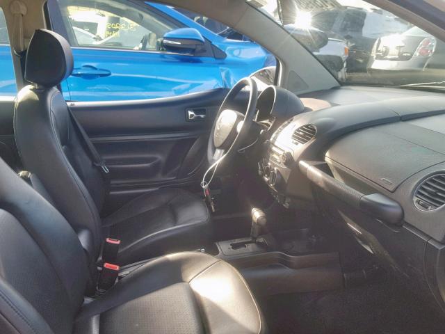 3VWPW3AGXAM020228 - 2010 VOLKSWAGEN NEW BEETLE თეთრი ფოტო 5