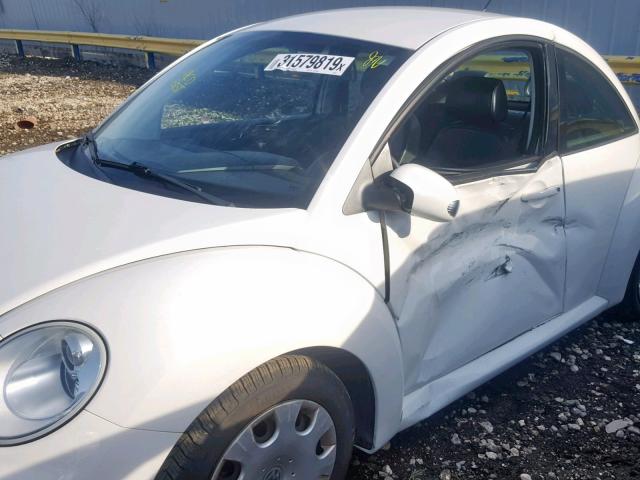 3VWPW3AGXAM020228 - 2010 VOLKSWAGEN NEW BEETLE თეთრი ფოტო 9
