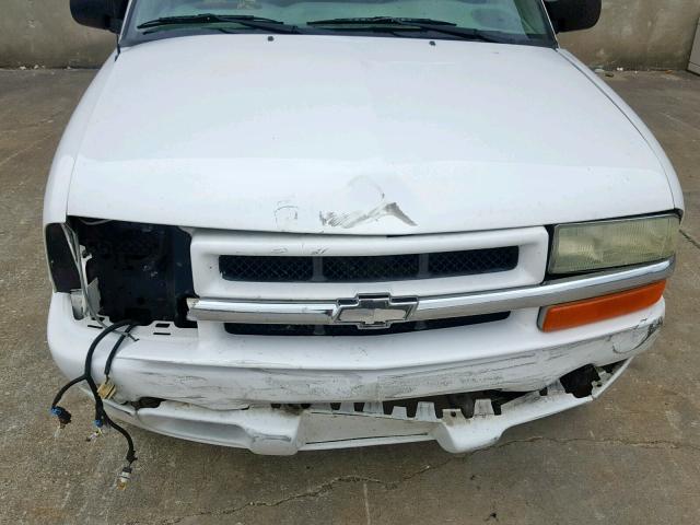 1GNCS13X24K148142 - 2004 CHEVROLET BLAZER WHITE photo 7