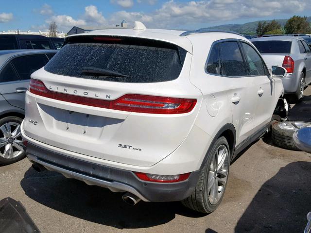 5LMTJ3DH9HUL24332 - 2017 LINCOLN MKC RESERV WHITE photo 4