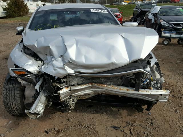 1FAHP2H84FG154768 - 2015 FORD TAURUS SEL SILVER photo 7