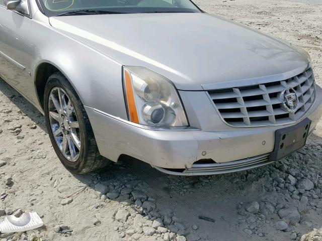 1G6KD57966U137298 - 2006 CADILLAC DTS SILVER photo 9