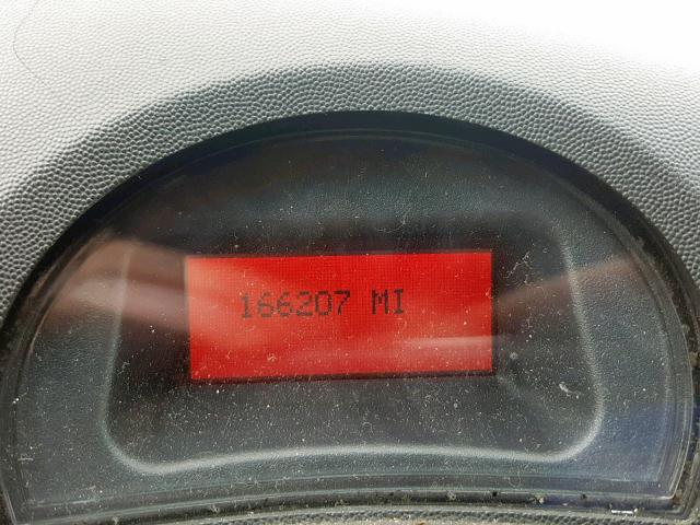 2G2WP542451171073 - 2005 PONTIAC GRAND PRIX SILVER photo 8