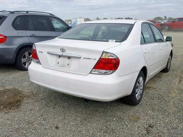 4T1BE32K15U387129 - 2005 TOYOTA CAMRY LE WHITE photo 4