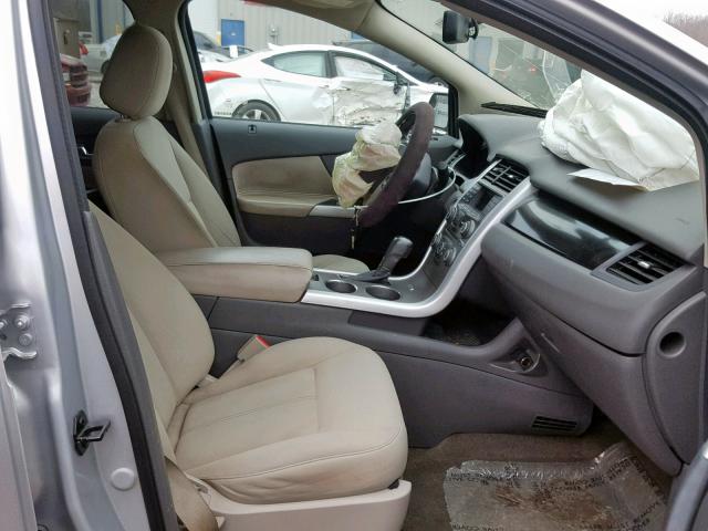 2FMDK3G97DBA37371 - 2013 FORD EDGE SE SILVER photo 5