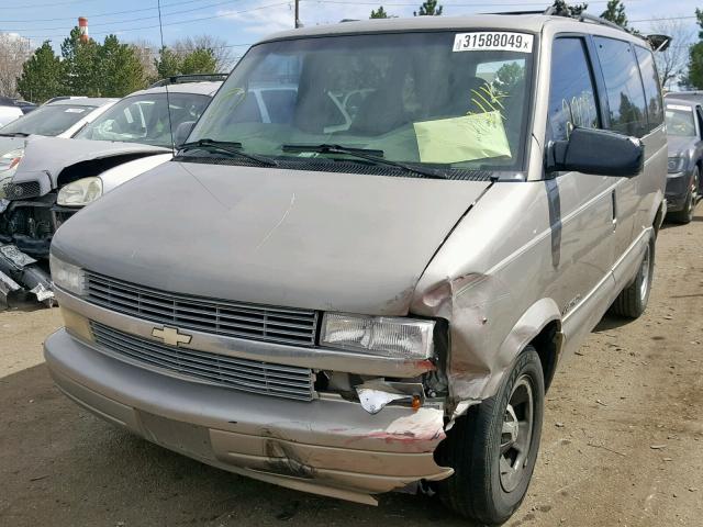 1GNDM19W61B112415 - 2001 CHEVROLET ASTRO BROWN photo 2