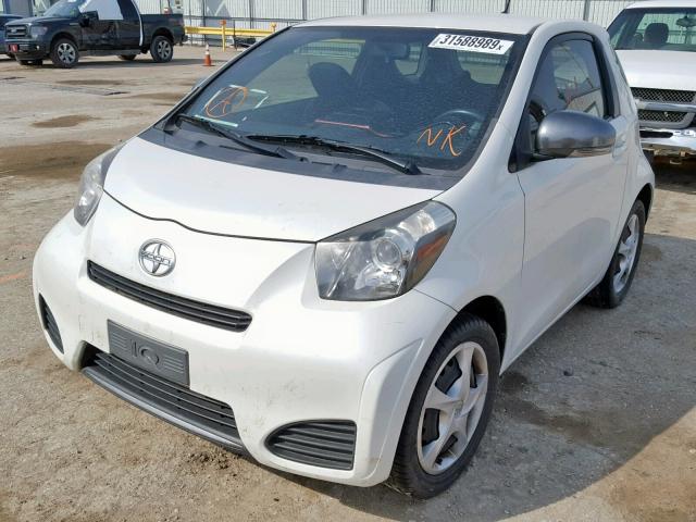 JTNJJXB05DJ023762 - 2013 TOYOTA SCION IQ WHITE photo 2