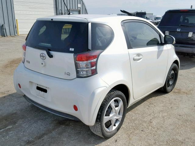 JTNJJXB05DJ023762 - 2013 TOYOTA SCION IQ WHITE photo 4