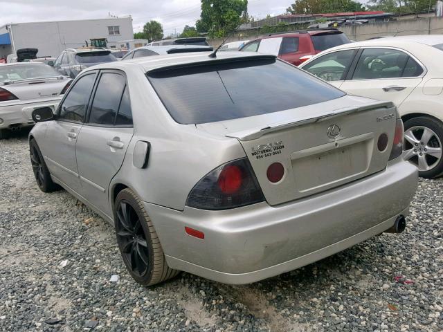 JTHBD192920053059 - 2002 LEXUS IS 300 GRAY photo 3