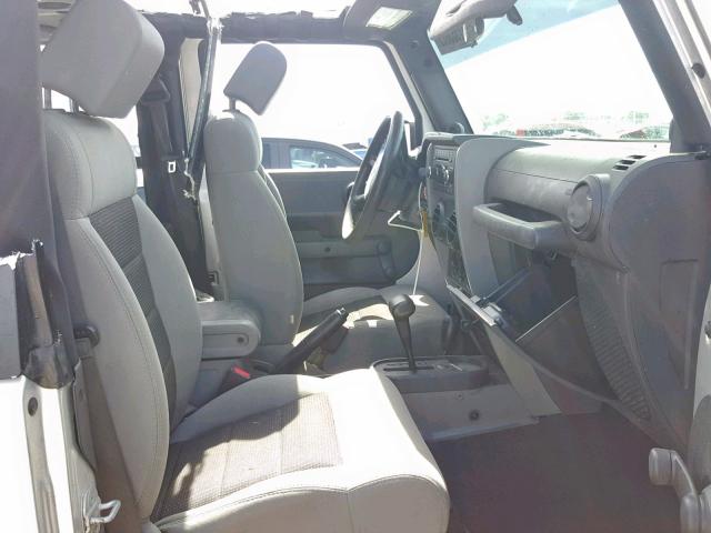 1J4AA2D11AL192779 - 2010 JEEP WRANGLER S ვერცხლისფერი ფოტო 5