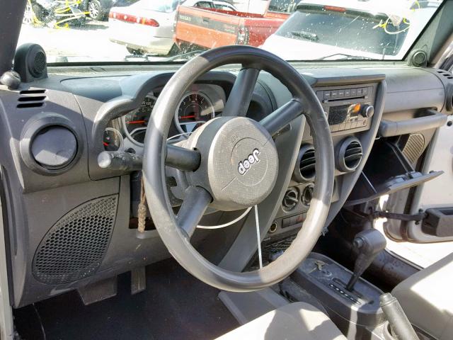 1J4AA2D11AL192779 - 2010 JEEP WRANGLER S ვერცხლისფერი ფოტო 9