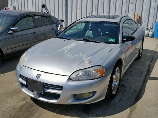 4B3AG52H62E052464 - 2002 DODGE STRATUS R/ SILVER photo 2