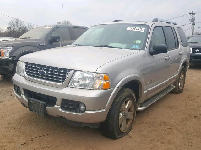 1FMDU75E15UA28565 - 2005 FORD EXPLORER L SILVER photo 2