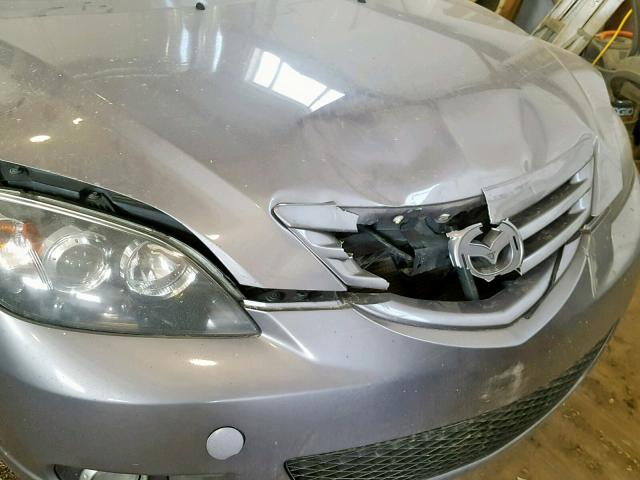 JM1BK143461522632 - 2006 MAZDA 3 HATCHBAC GRAY photo 9