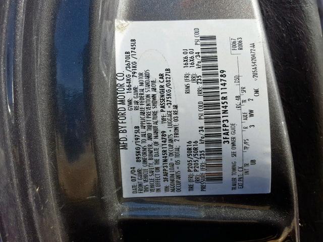 3FAFP31N45R114789 - 2005 FORD FOCUS ZX3 GRAY photo 10