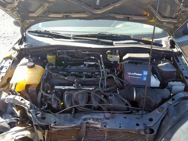 3FAFP31N45R114789 - 2005 FORD FOCUS ZX3 GRAY photo 7