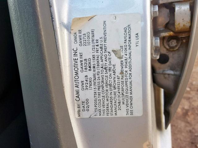 2CNBJ13C4Y6933187 - 2000 CHEVROLET TRACKER SILVER photo 10