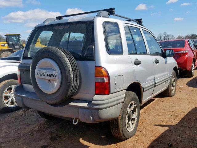 2CNBJ13C4Y6933187 - 2000 CHEVROLET TRACKER SILVER photo 4