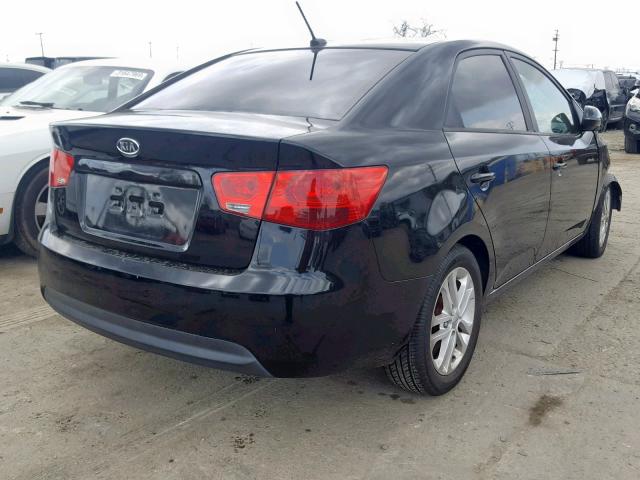 KNAFU4A26C5472746 - 2012 KIA FORTE EX BLACK photo 4