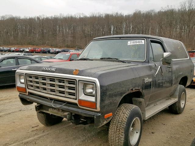 1B4HW12TXDS470994 - 1983 DODGE RAMCHARGER BLACK photo 2