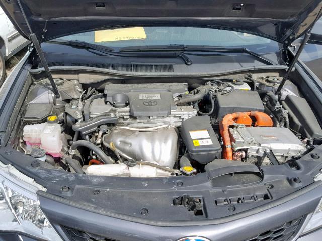 4T1BD1FK3EU130801 - 2014 TOYOTA CAMRY HYBR SILVER photo 7