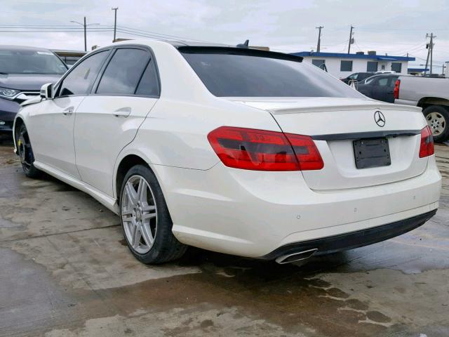 WDDHF9AB5AA142951 - 2010 MERCEDES-BENZ E 550 4MAT WHITE photo 3