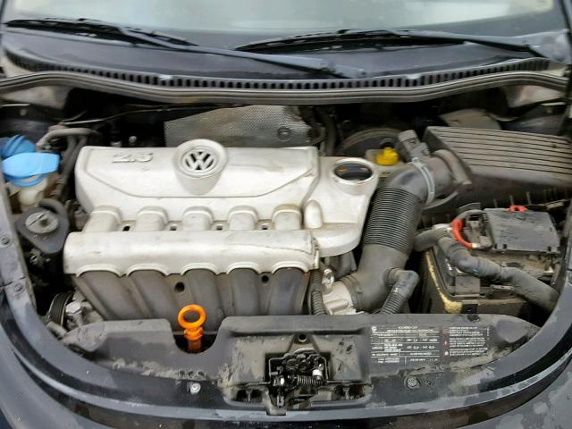 3VWPW3AG4AM036795 - 2010 VOLKSWAGEN NEW BEETLE შავი ფოტო 7