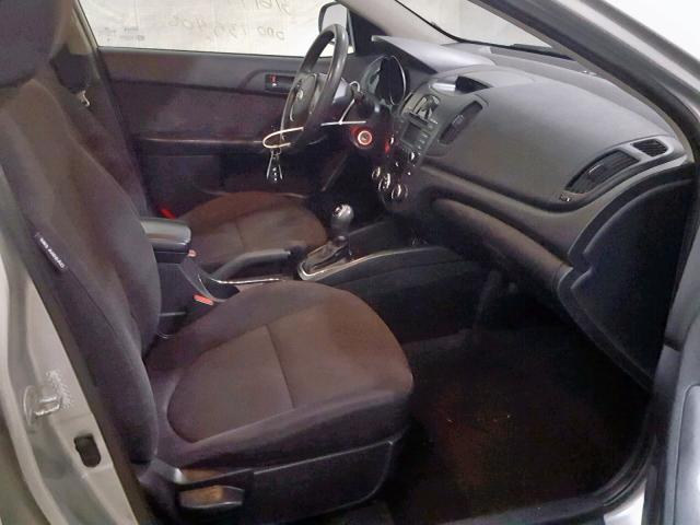 KNAFU5A29B5378512 - 2011 KIA FORTE EX SILVER photo 5