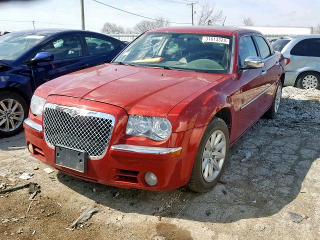 2C3KA53G68H303999 - 2008 CHRYSLER 300 TOURIN RED photo 2