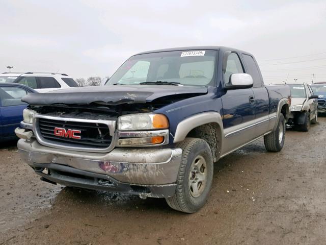 1GTEK19T8YE122865 - 2000 GMC NEW SIERRA BLUE photo 2