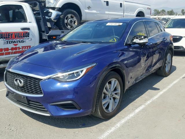 SJKCH5CP8JA049824 - 2018 INFINITI QX30 BASE BLUE photo 2